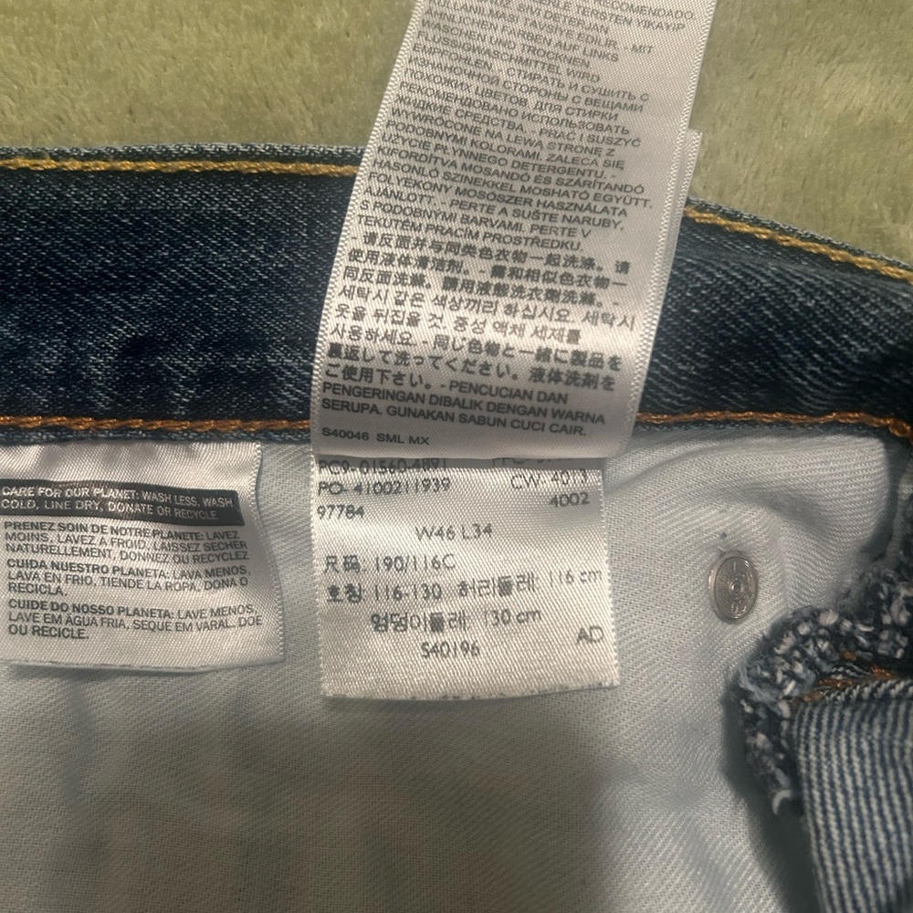 Levi's 560 Jeans 46 x 34 Blue Medium Wash Comfort Relaxed - Picture 4 of 4